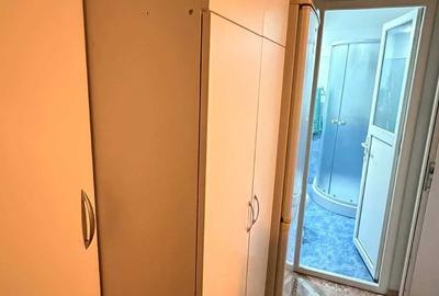 Garsonieră decomandată în Central