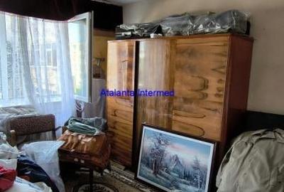 Apartament cu 3 camere, mobilat în CET - 3