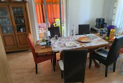 Casă cu 6 camere cu Teren 500 Mp în Central