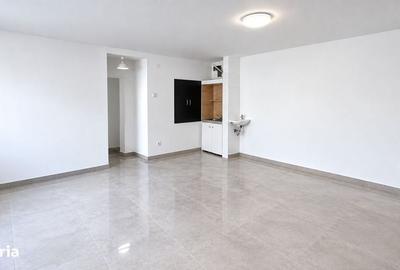 Spațiu comercial, de 25 mp, în Central