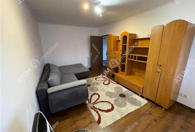 Apartament cu 3 camere decomandat, mobilat în Vasile Aaron