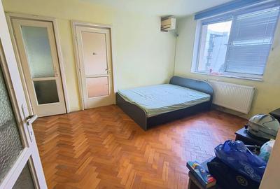 Apartament cu 2 camere semidecomandat în Gara de Nord
