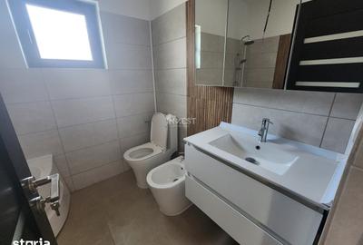 Casă cu 3 camere cu Teren 351 Mp în Miroslava