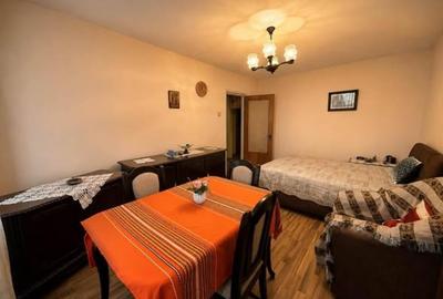 Apartament cu 3 camere în Berceni