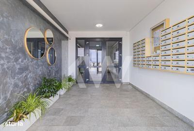 Apartament cu 2 camere decomandat, mobilat în Tractorul - 2
