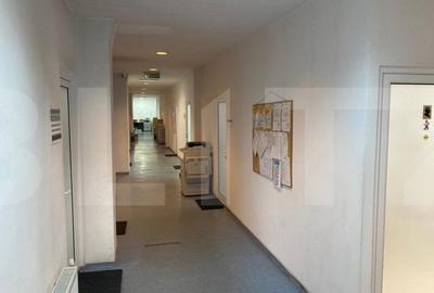 Spațiu comercial, de 576 mp, în Central - 3