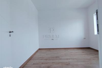 Casă cu 4 camere decomandat în Moșnița Veche