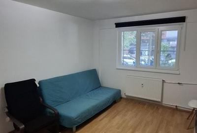 Apartament cu 2 camere semidecomandat, mobilat în Teiul Doamnei