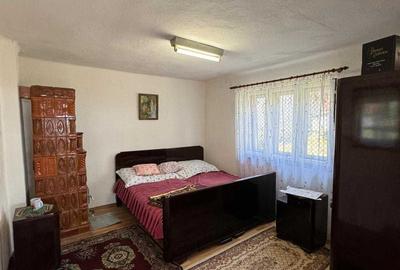 Casă cu 4 camere în Cuzap - 8