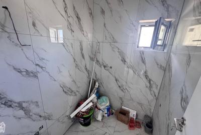 Casă individuală cu 3 camere cu Canalizare în Central - 3