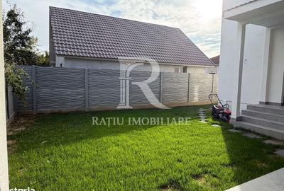 Casă cu 4 camere în Sânmartin