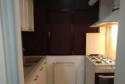 Apartament cu 3 camere decomandat în Central - 2