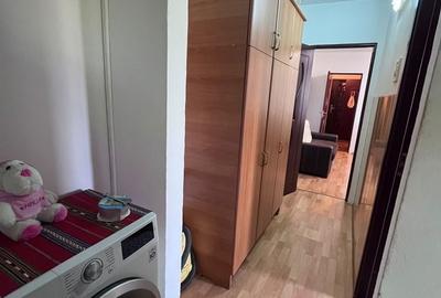 Apartament cu 3 camere semidecomandat în Rovine - 5