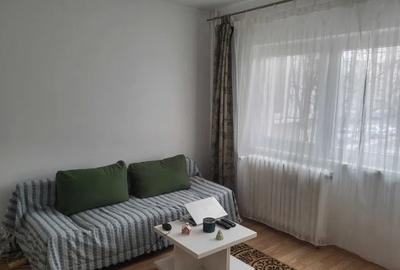 Apartament cu 2 camere decomandat, mobilat în Vitan