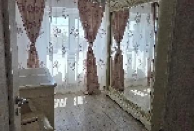 Apartament cu 3 camere decomandat în Nicolina - 2