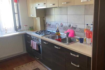 Apartament cu 3 camere decomandat în Micro 16 - 6