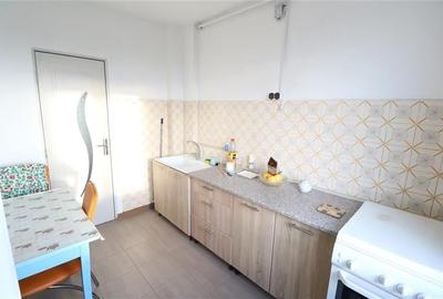 Apartament cu 3 camere semidecomandat în Gării - 2