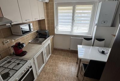 Apartament cu 2 camere semidecomandat în Rovine - 2