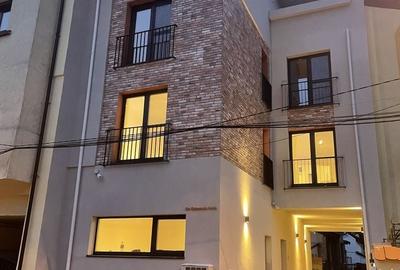 Apartament cu 3 camere în Tineretului
