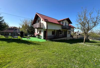 Casă cu 7 camere cu Canalizare în Beliș