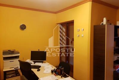 Apartament cu 2 camere semidecomandat în P-ța Unirii - 1