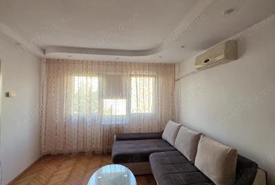Apartament cu 3 camere semidecomandat în Micro III - 6