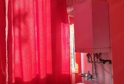 Apartament cu 4 camere semidecomandat în Central - 1