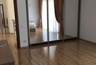 Casă cu 4 camere cu Teren 350 Mp în Chiajna