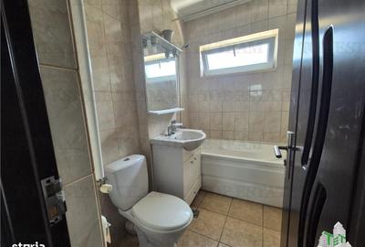 Casă cu 4 camere în Palazu Mare - 4