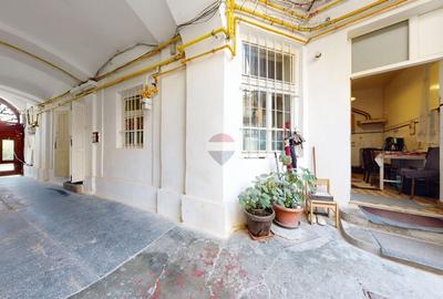 Apartament cu 3 camere decomandat în Centrul Istoric