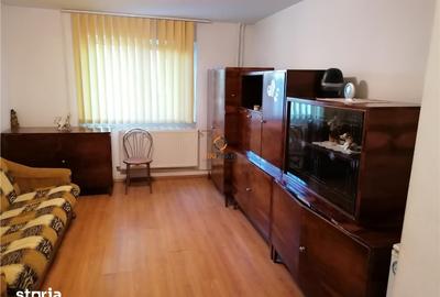 Garsonieră în Est - 6