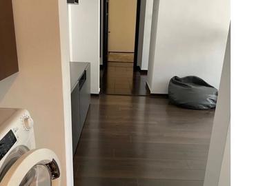 Apartament cu 3 camere în Berceni