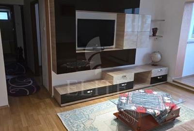 Apartament cu 3 camere semidecomandat în Mănăștur