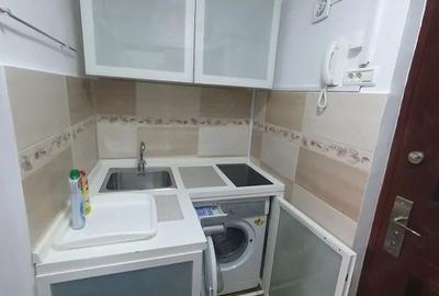 Garsonieră decomandată în Aradului