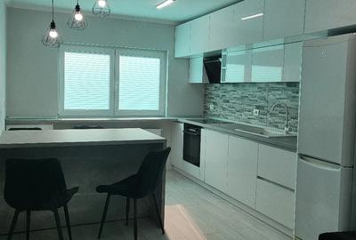 Apartament cu 2 camere decomandat în Central - 3