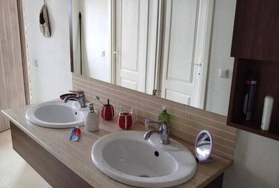 Casă cu 4 camere cu Teren 600 Mp în Nord