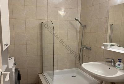 Apartament cu 2 camere semidecomandat în Pajura
