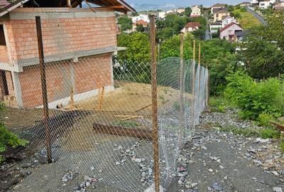 Duplex cu 4 camere cu Canalizare în Dezmir