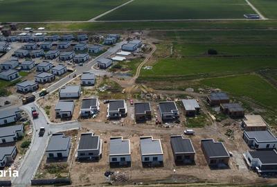 Casă cu 4 camere cu Teren 323 Mp în Vidra - 7