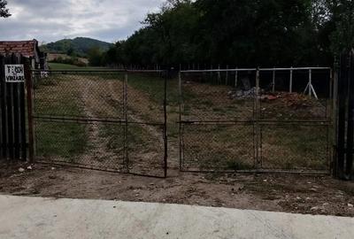 Teren de 293 mp, în Câlnic