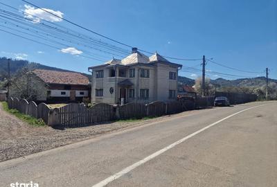 Casă cu 4 camere decomandat cu Teren 1900 Mp în Vama - 6