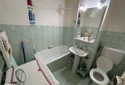 Apartament cu 2 camere decomandat în Calea Dumbrăvii