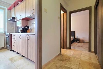 Apartament cu 2 camere decomandat în Central