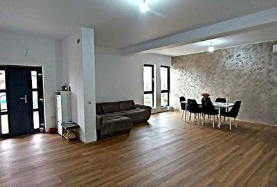 Casă cu 4 camere cu Teren 428 Mp în Periș