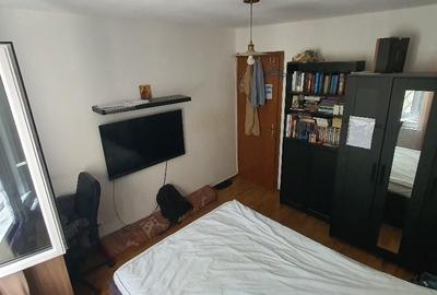 Apartament cu 4 camere decomandat în Drumul Taberei - 4