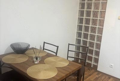 Apartament cu 2 camere decomandat în Trocadero - 2