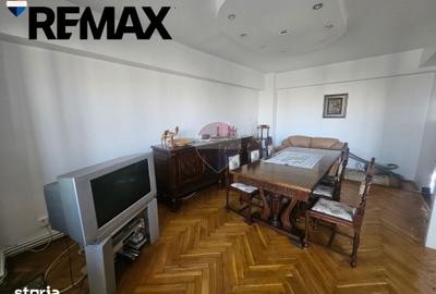 Apartament cu 3 camere în Calea București