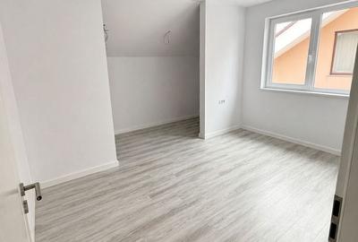 Duplex cu 4 camere cu Canalizare în Moșnița Nouă - 5