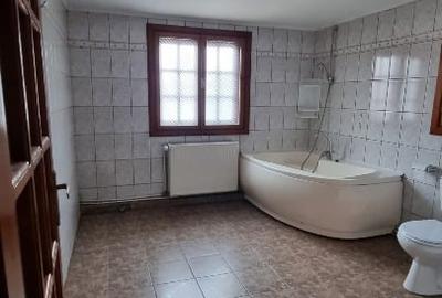 Casă individuală cu 5 camere cu Canalizare în Cetății - 11