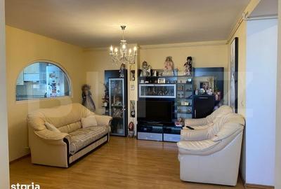 Apartament cu 4 camere în Central - 1